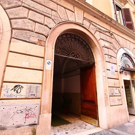 Magenta Collection Del Grande Rome